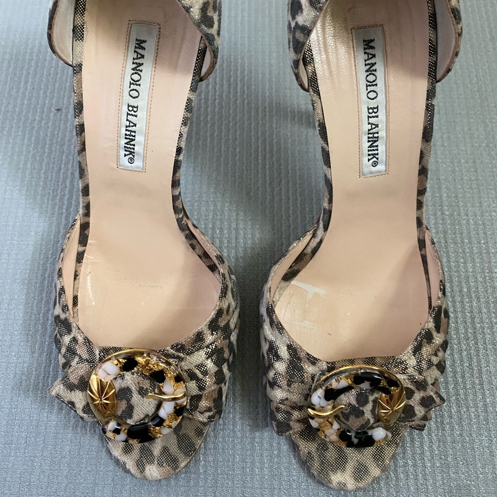 Gorgeous leopard Manolo Blahnik shoes